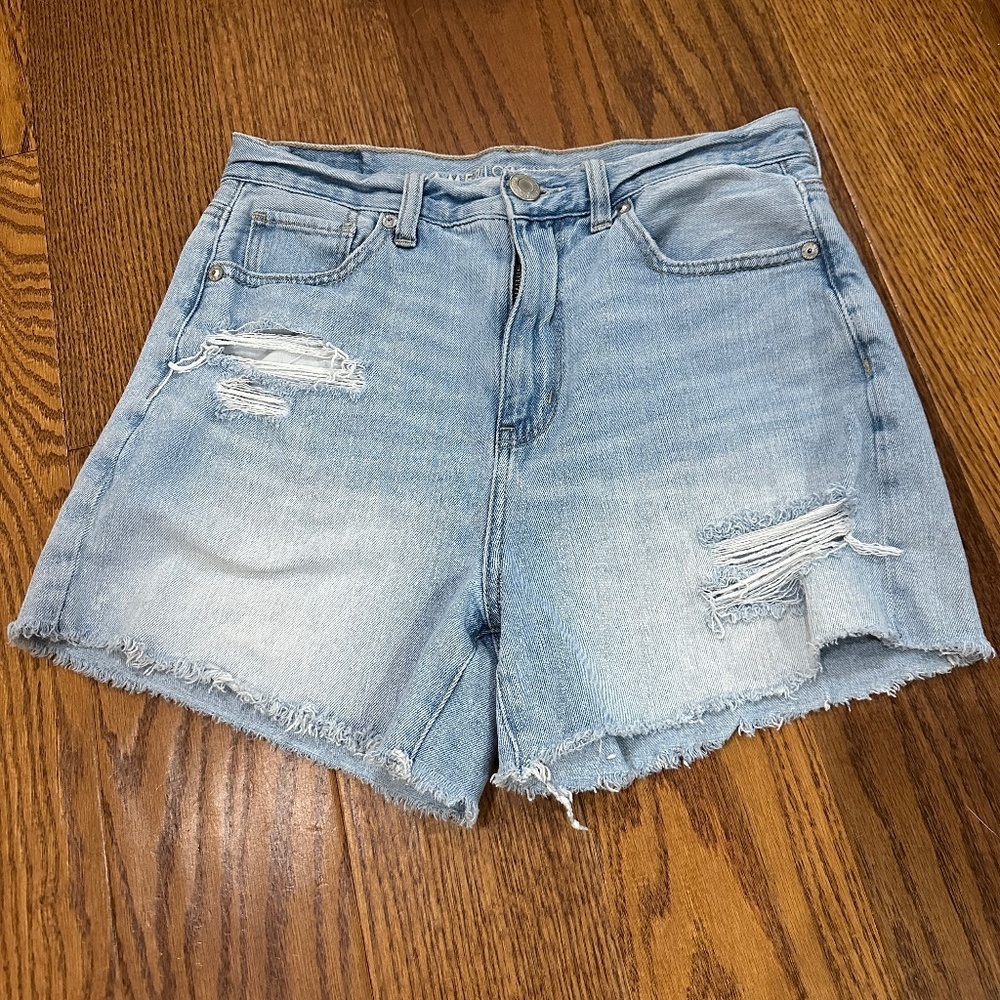 American Eagle Y2K 90s Light High Rise Wash Mom Shorts Women Size 4